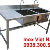 Chậu rửa đôi công nghiệp có bàn rửa cánh phải thuộc loại chậu rửa công nghiệp, bồn rửa inox công nghiệp có bàn rửa đầy tiện ích 2 trong 1.