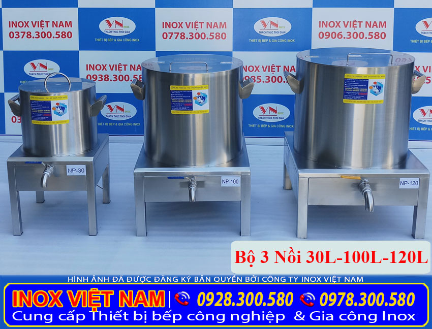 Bộ ba nồi nấu phở điện với dung tích theo thứ tự 30 lít, 100 lít và 120 lít được sử dụng rộng rãi mang nhiều đặc tích ưu việt.