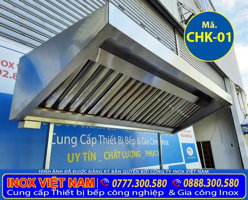 Inox Việt Nam sản xuất chụp hút mùi và lắp đặt chụp hút mùi khói nhà bếp quán cơm bình dân các loại uy tín tại TP HCM.