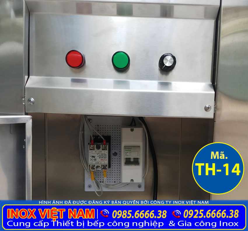 Chi tiết phần tủ điện của quầy hâm nóng thức ăn được thiết kế an toàn dễ sử dụng.